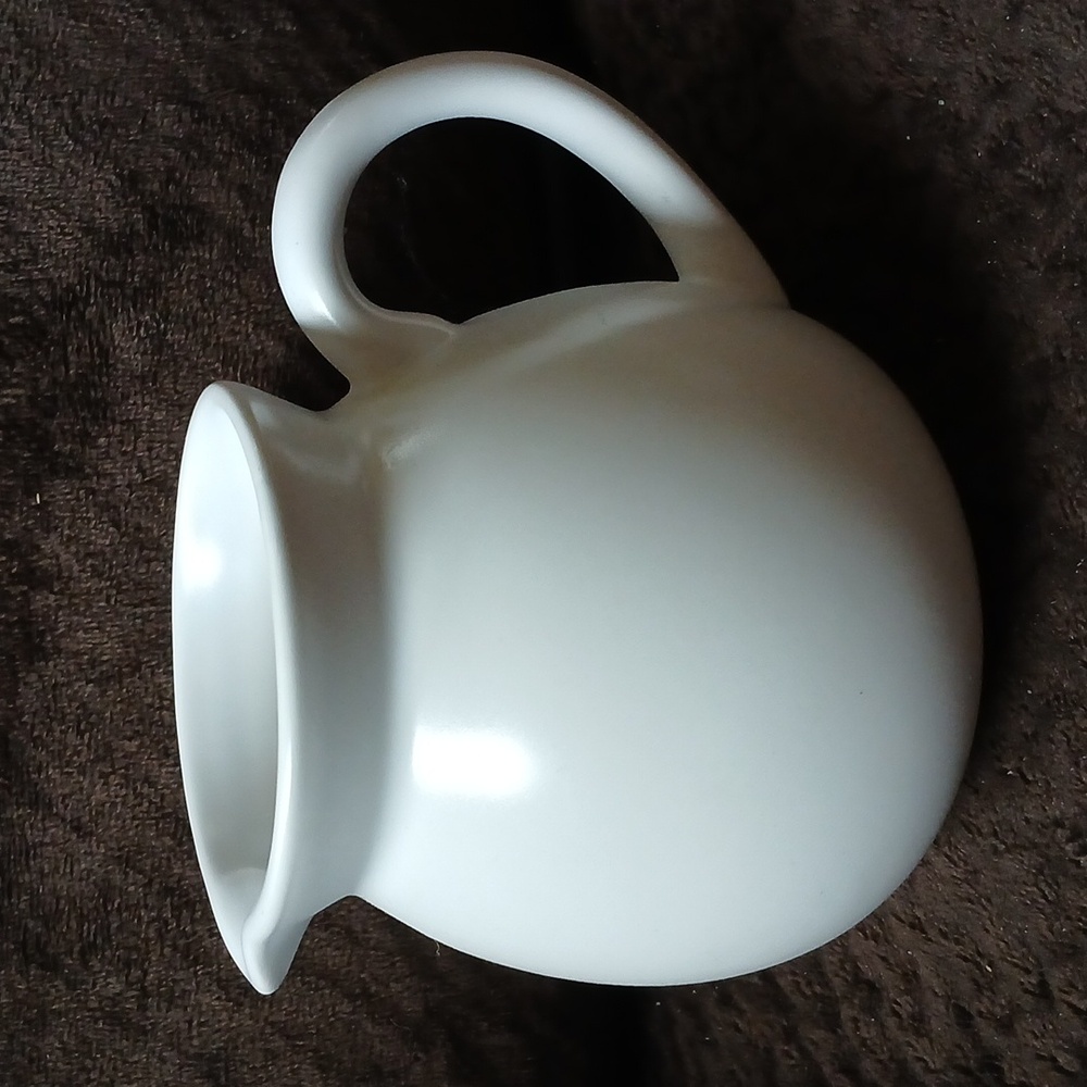 Chantal White Creamer Pitcher 10 oz 3.5" 2003